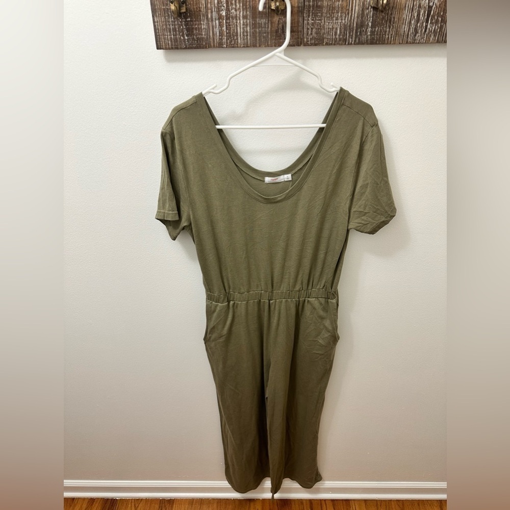 Hanes Women’s Olive green jumpsuit medium